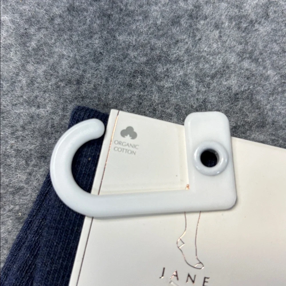 Tavi Grip  Jane non slip grip organic cotton  Socks in Blue small 6-8